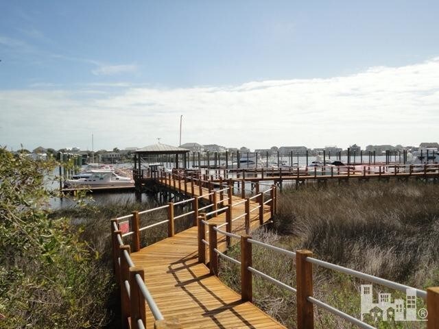 Building Photo - 211 Silver Sloop Way