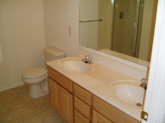 Building Photo - 2810 Spy Glass Dr