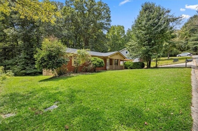 Building Photo - 3065 Tara Woods Dr