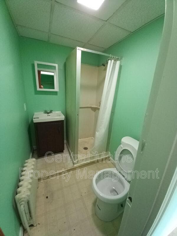 129 Oak St, Lewiston, ME 04240 House Rental in Lewiston, ME