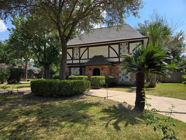 Foto del edificio - 14203 Burgoyne Rd