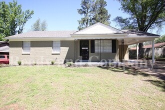 Building Photo - 4338 Manor Haven Dr