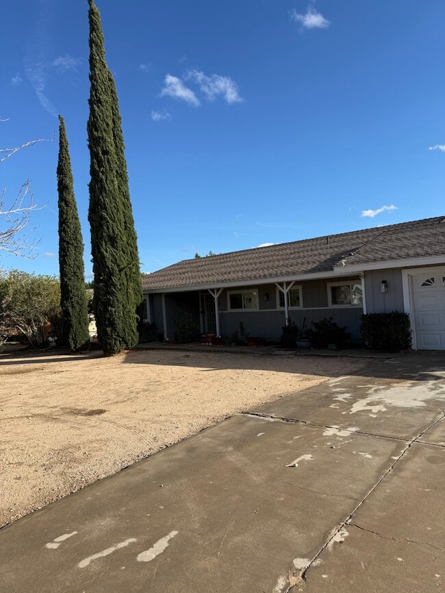 Building Photo - 17805 Bascom St