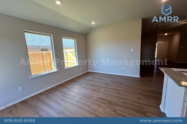 Foto del edificio - 3 bedroom Home in Greenwood ISD!