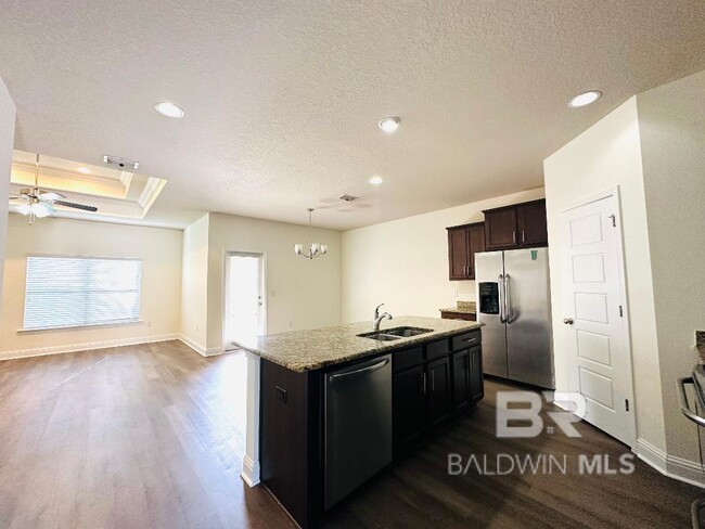 Foto del edificio - 7842 Barrington Ln