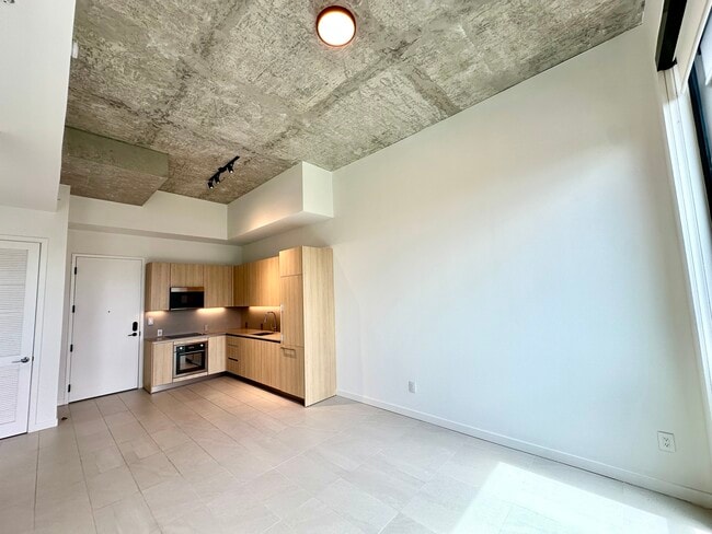 Photo - 120 NW 31st St Apartment