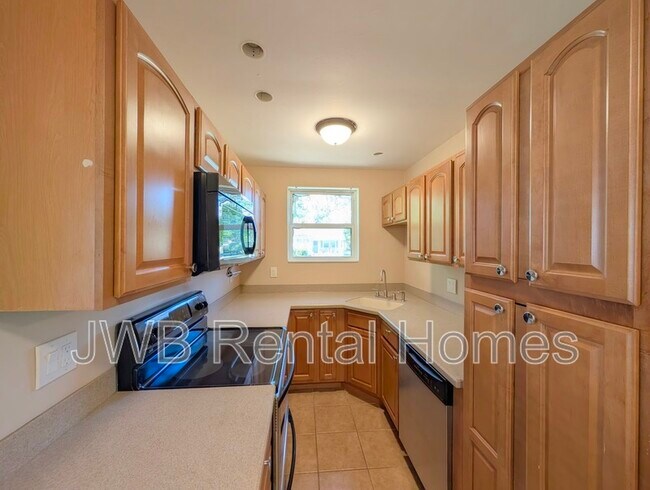 Foto del edificio - 4802 Appleton Ave