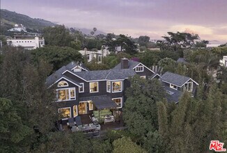 Building Photo - 31840 Seafield Dr