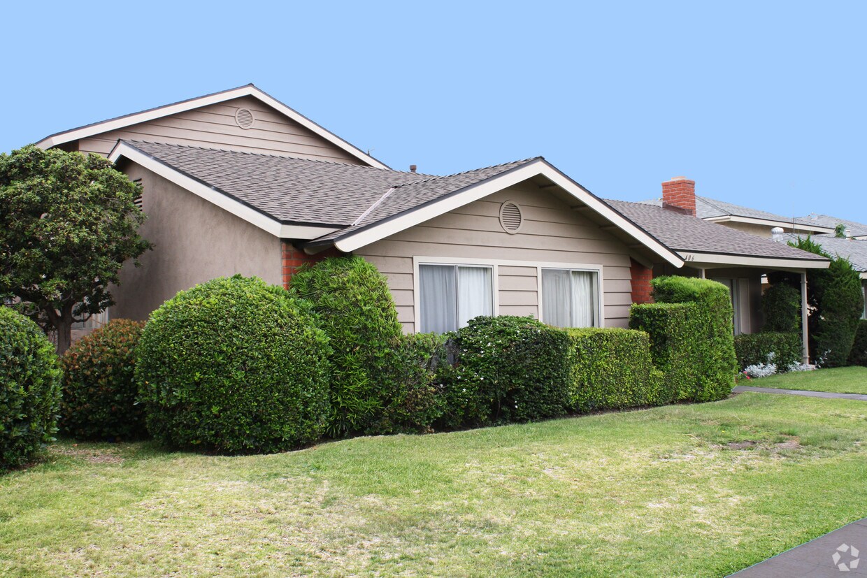 Foto del edificio - 406 W Stevens Ave