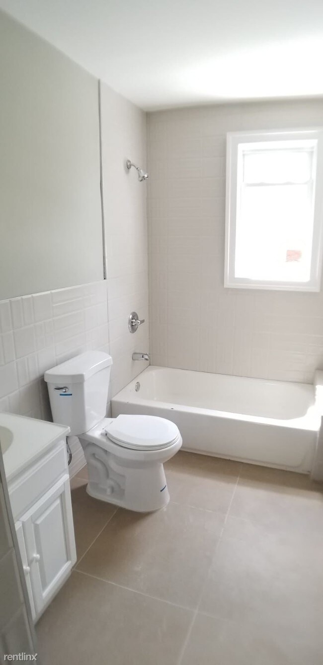 Foto del edificio - 3 br, 2 bath  - 85 willoughby St Apt 1