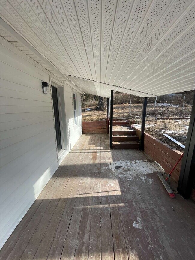 Foto del edificio - 4 Bedroom 2 bath new Renovation in West Mifflin