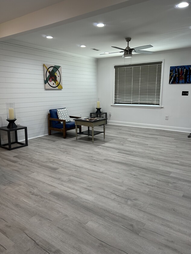 Foto principal - 746 Cartwright Dr