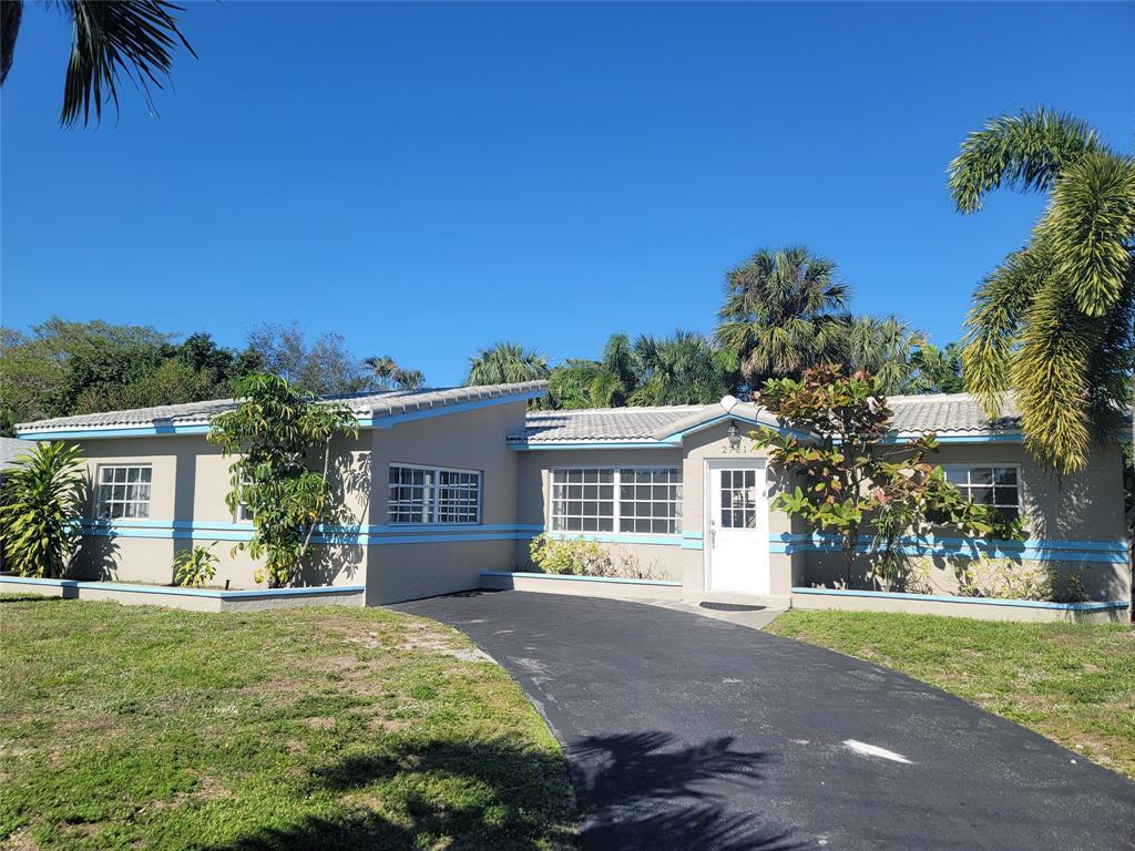 Primary Photo - 2721 SW 18th St
