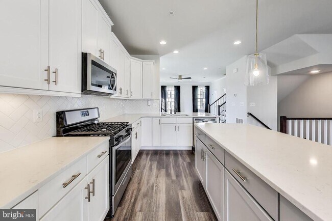 Foto del edificio - 2530 Lanham Hill Cir