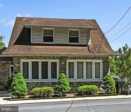 Building Photo - 433 Friedensburg Rd