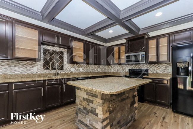 Building Photo - 115 Macalester Dr