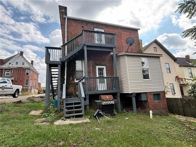 Foto del edificio - 209 S Wade Ave