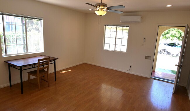 Building Photo - 210 N Huntington Ave