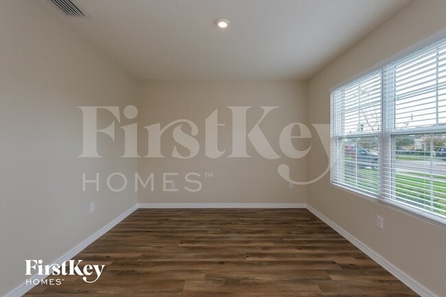 Building Photo - 36051 Carriage Pine Ct