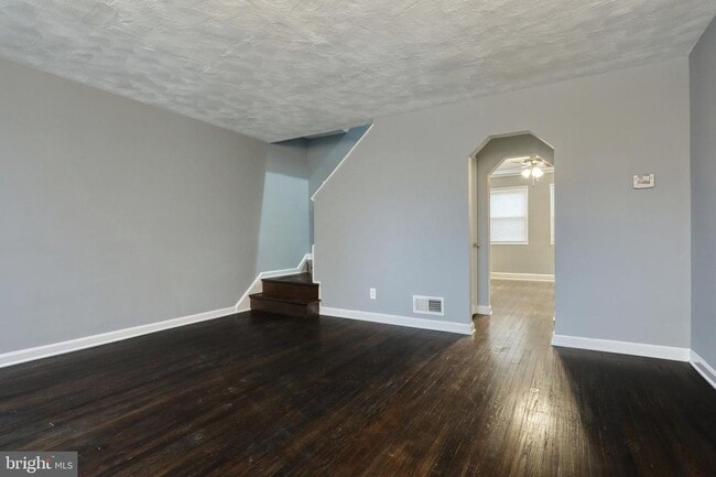 Building Photo - 1608 Inverness Ave