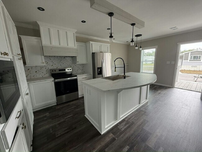 Building Photo - 3519 Campari Dr