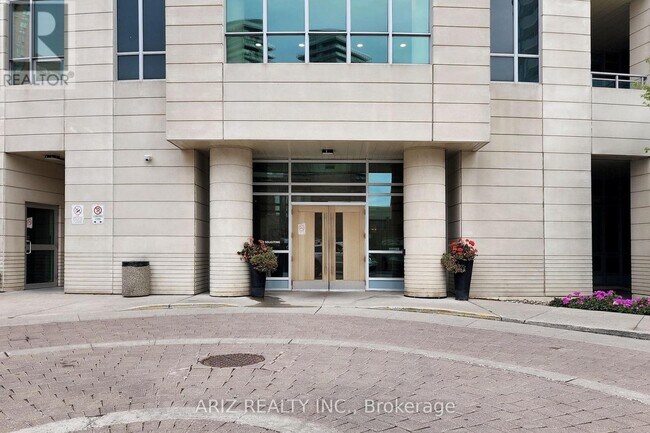 Photo du bâtiment - 715-718 HOLMES Ave