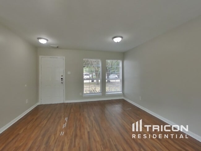 Building Photo - 8703 Texas Acorn Ave