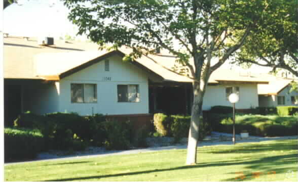 Building Photo - Las Vegas Manor Apartments