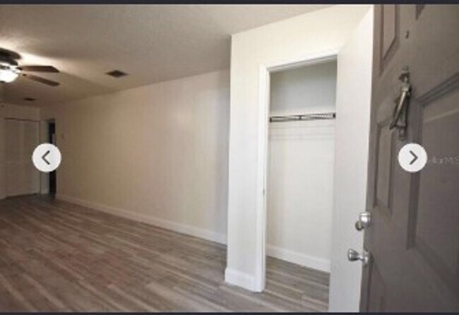 Foto del edificio - 2112 Oak Chace Ct