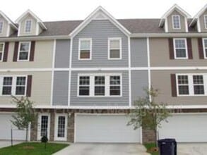 Building Photo - 5558 Kenton Ln