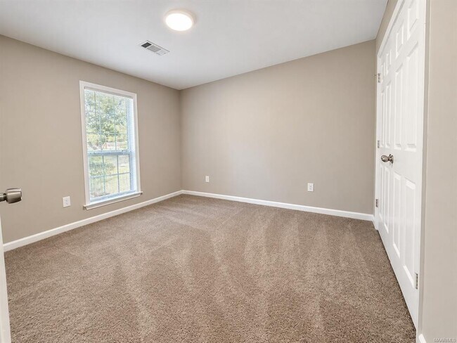 Foto del edificio - 6501 Sweet Gum Dr