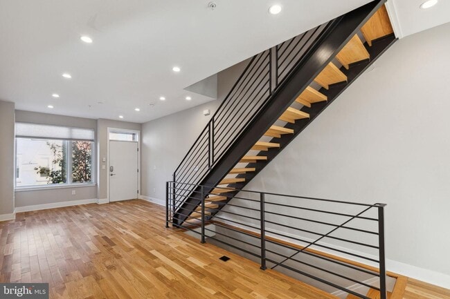 Foto del edificio - 2642 Manton St