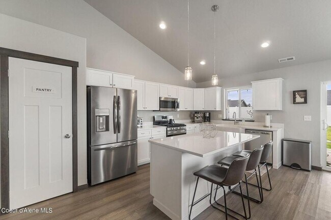 Building Photo - 3813 N Pradera Ct