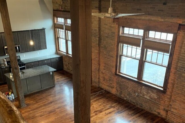 Foto principal - 65 Vandalia St