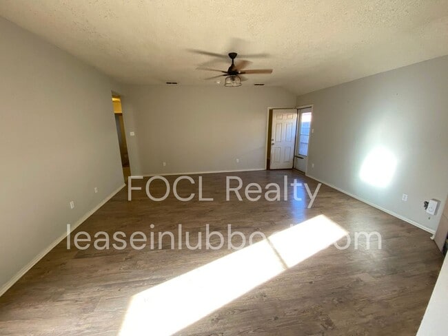 Building Photo - 5822 96th St