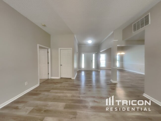 Building Photo - 4108 Lake Summit Ct