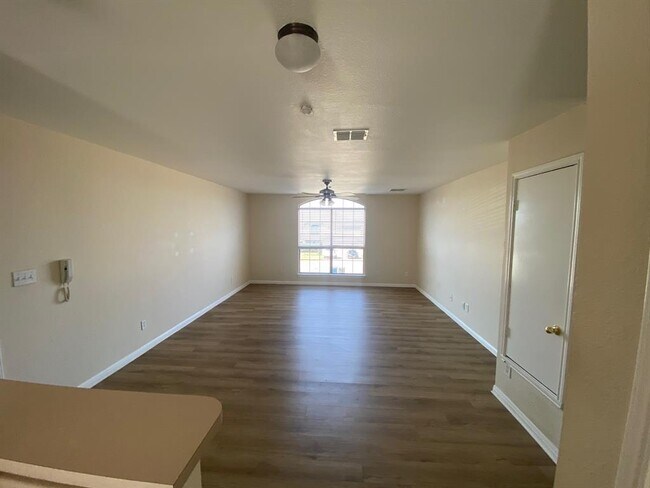 Foto del edificio - 3109 Douglas Fir Dr