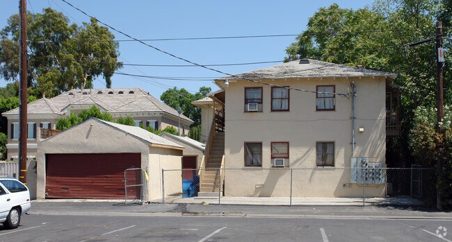 Building Photo - 3961 Brockton Ave