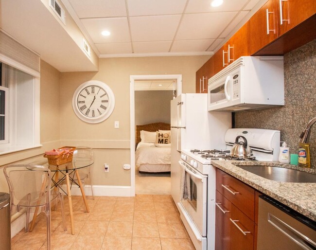 Foto del edificio - 1 bedroom in Brookline MA 02446