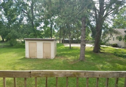 Building Photo - 827 Fisher Dr