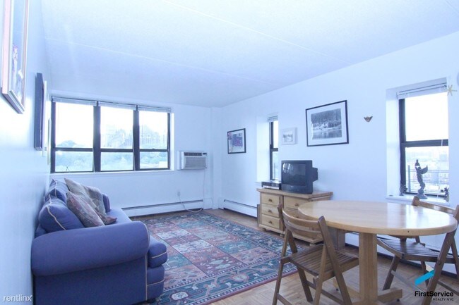 Foto del edificio - 520 W 110th St