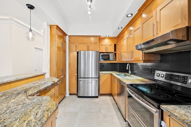 Building Photo - 3455 Rue Drummond