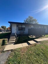 Building Photo - 2000 Indianapolis Rd