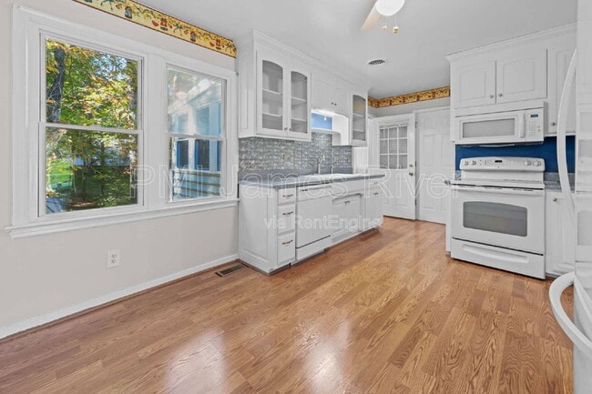 Building Photo - 6866 Sika Ln