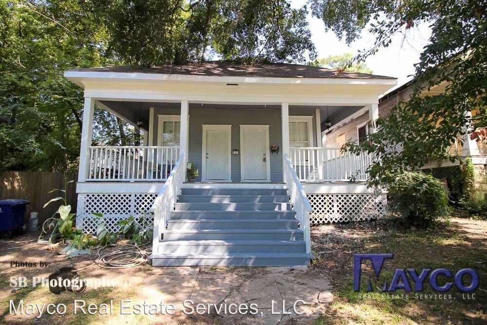 Primary Photo - 448 Robinson Pl