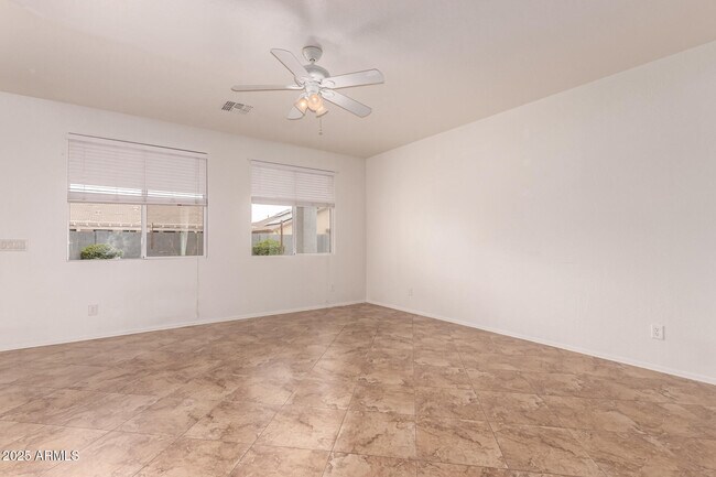 Foto del edificio - 7314 W Darrow St