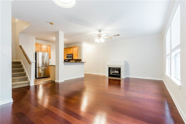 Building Photo - 3300 Forest Creek Dr
