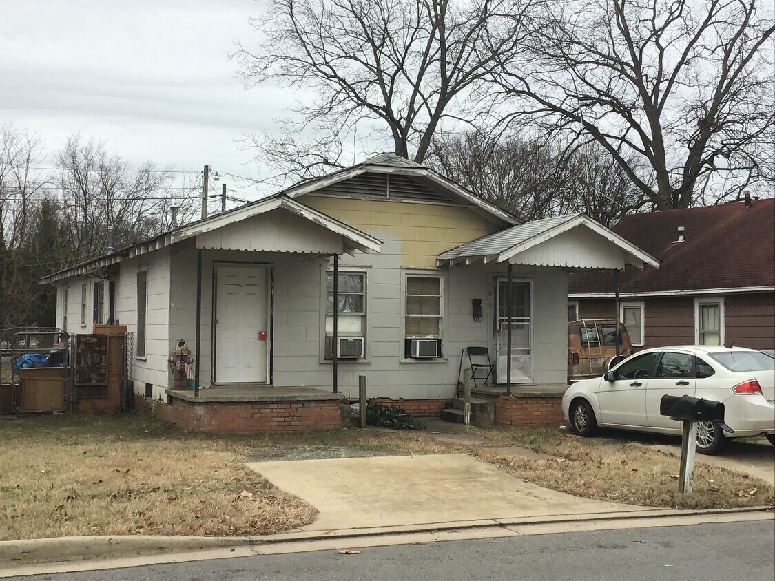 Foto principal - 816 W 36th St