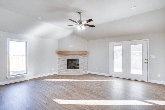 Foto del edificio - Wonderful 4 Bed, 2 Bath in Wolfforth!