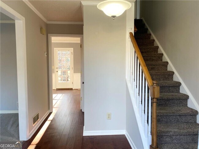 Building Photo - 105 Floss Flower Ct